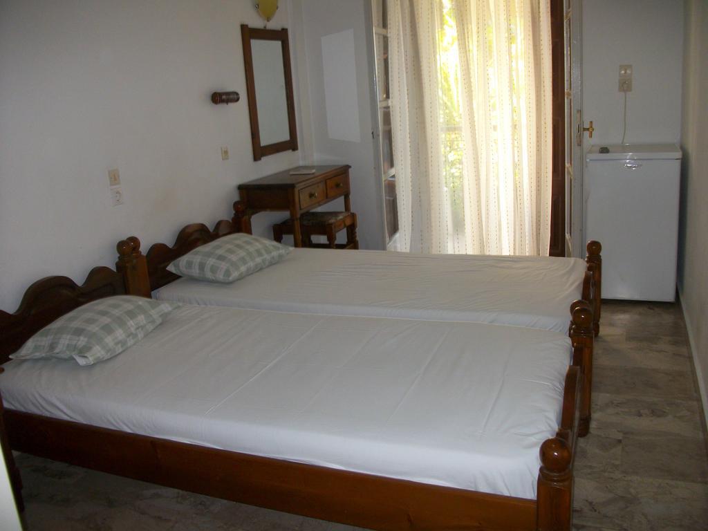 קארלובאסי Jasmine'S Guest House חדר תמונה